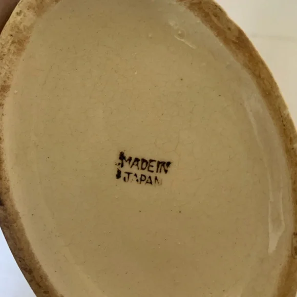 VINTAGE JAPANESE VASE | Fluted Edged Three Finger Vase with Floral Motifs - Picture 2 of 7